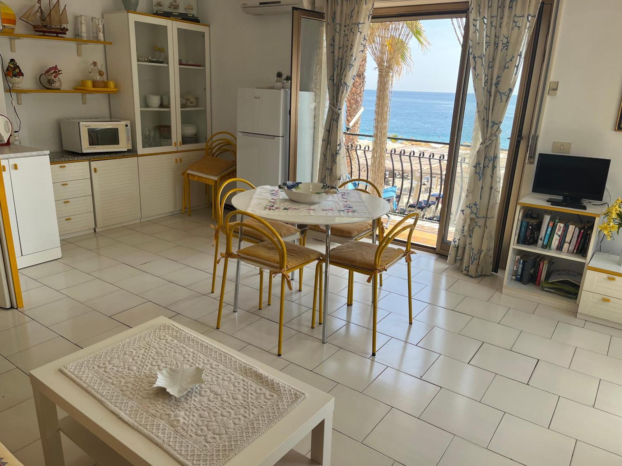 Casa Del Sole Apartman Letojanni Kültér fotó