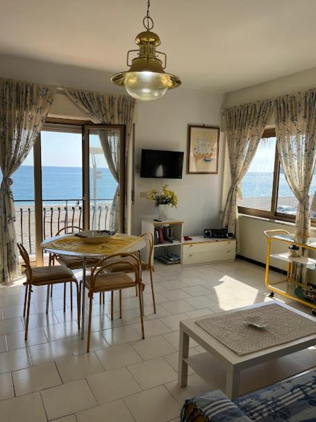 Casa Del Sole Apartman Letojanni Kültér fotó
